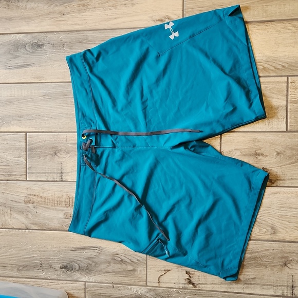 Under Armour XXL Men's Board Shorts - Picture 1 of 3